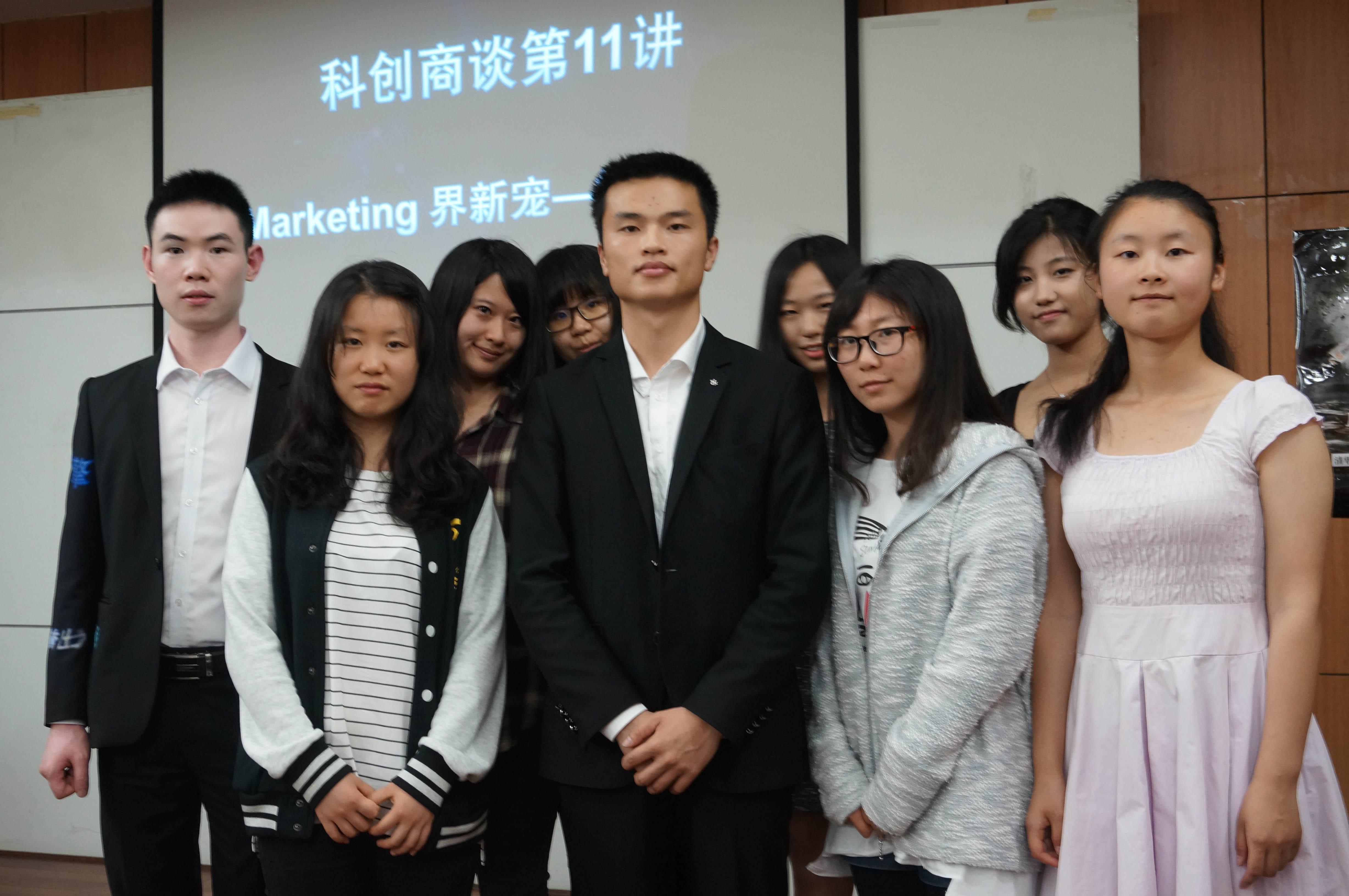 上海外国语大学(图1)
